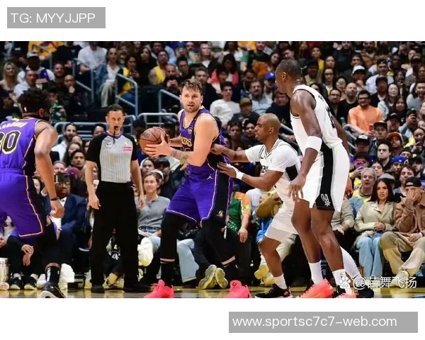 湖人终结骑士连胜之路爵士全力以赴挑战勇士马刺成功击败火箭展现实力