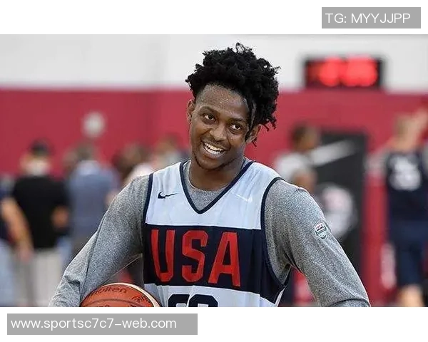 维拉纽瓦盛赞文班表现已跻身联盟前五未来潜力令人期待