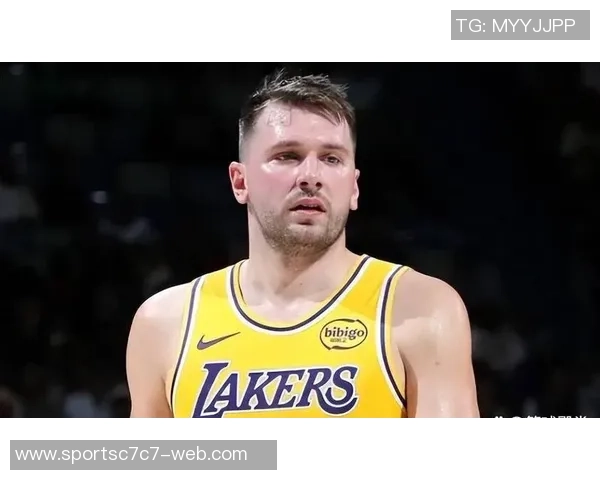 东契奇在场湖人防守效率显著提升分析及其影响探讨